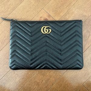 AUTHENTIC Gucci GG Marmont Clutch